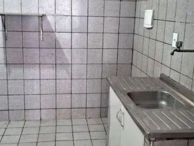 Imagem 15: Apartamento com 3 Dormitórios para Alugar, 135 M² por R$ 2.000/Mês - Cocó