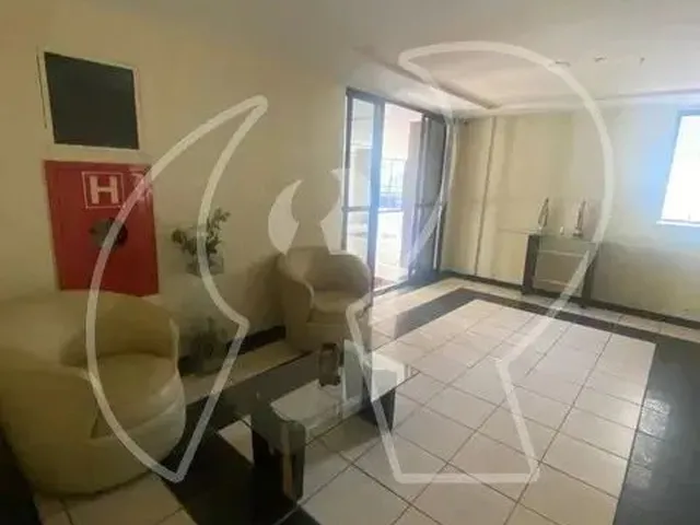 Imagem 5: Ótima Localização, 03 Quartos (Sendo 02 Suítes com Armários e 01 Dormitório)