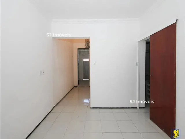 Imagem 12: Casa com Espaço Bem Distribuído Próxima À Av. Dom Manuel