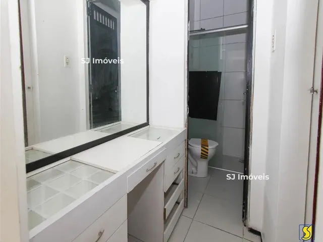 Imagem 5: Casa com Espaço Bem Distribuído Próxima À Av. Dom Manuel