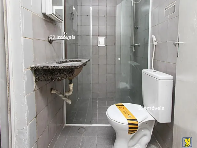 Imagem 4: Casa com Espaço Bem Distribuído Próxima À Av. Dom Manuel