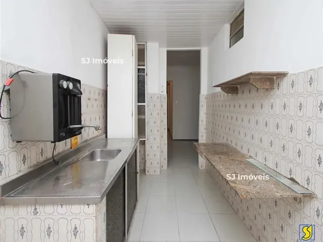 Imagem 3: Casa com Espaço Bem Distribuído Próxima À Av. Dom Manuel