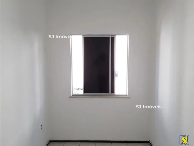 Imagem 13: Apartamento Compacto com 2 Quartos em Condomínio na Serrinha