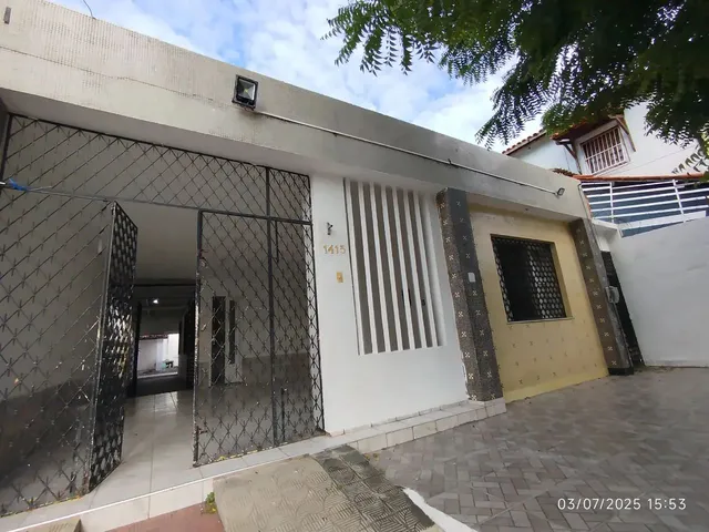Imagem 12: Aluga-Se Casa Duplex com 05 Quartos na Divisa Centro com Joaquim Távora