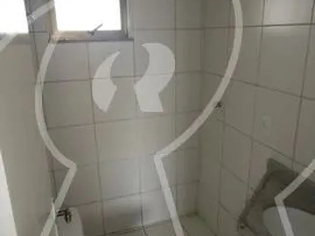 Imagem 10: Excelente Localização, com 03 Quartos (Sendo 01 Suíte,02 com Armários), Sala, Wc