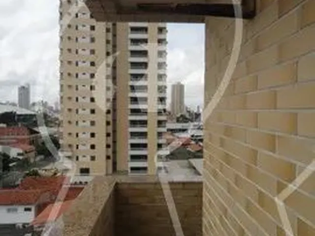 Imagem 7: Excelente Localização, com 03 Quartos (Sendo 01 Suíte,02 com Armários), Sala, Wc