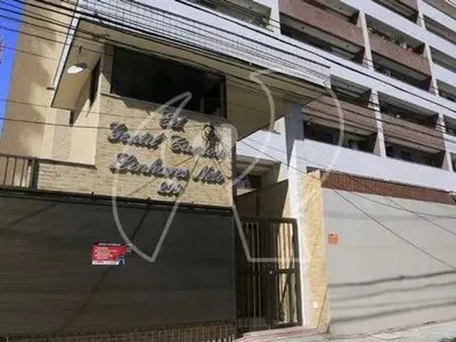 Imagem 14: Excelente Localização, com 03 Quartos (Sendo 01 Suíte,02 com Armários), Sala, Wc