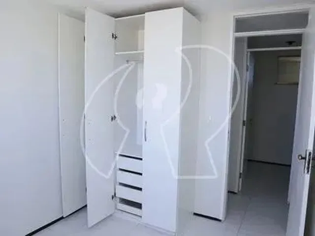 Imagem 12: Excelente Localização, com 03 Quartos (Sendo 01 Suíte,02 com Armários), Sala, Wc