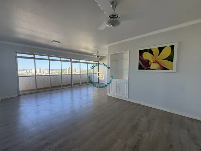 Imagem: O apartamento possui 3 Dormitórios, 1 Suíte, 3 Banheiros,