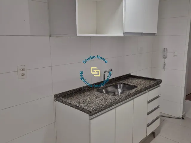 Imagem: O apartamento possui 2 Dormitórios, 1 Banheiro, 1 Vaga na