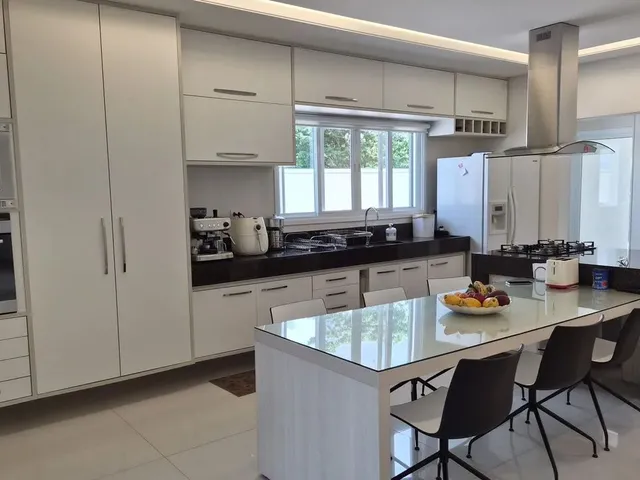 Imagem: Casa Alto Padrão em Condomínio Fechado