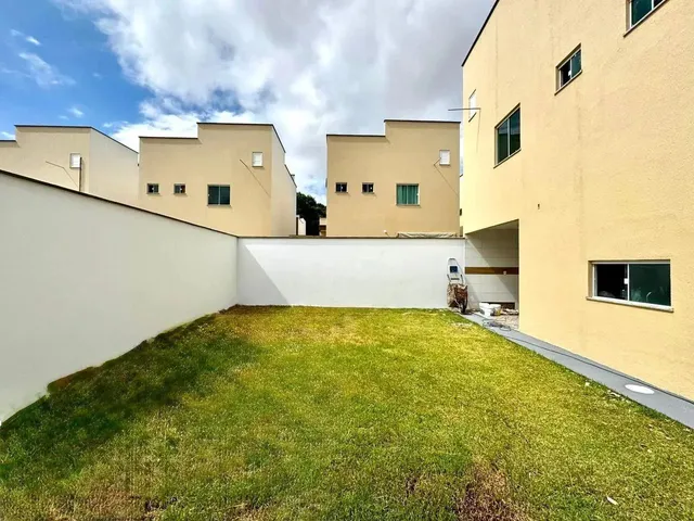 Imagem 14: Quintal Grande Casa Nova em Condomínio