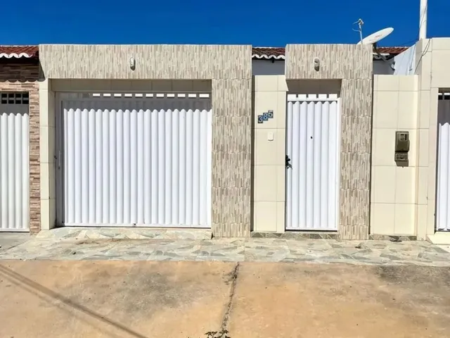 Imagem: A casa possui 3 Dormitórios, 1 Suíte, 2 Banheiros, 1 Vaga