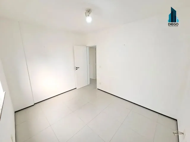 Imagem 2: Apartamento para Venda em São Luís, Renascença, 2 Dormitórios, 1 Suíte, 3 Banheiros