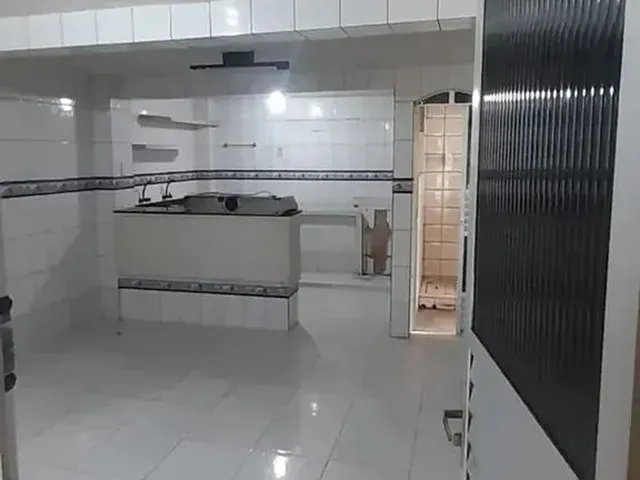 Imagem 14: Alugo Casa Ampla no Conj. Abelardo Conduru de 2 Pav. com 5/4 Sendo 4 Suítes e 2 Vgs de G