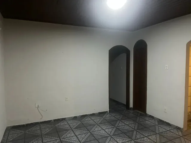 Imagem 8: Casa Maravilhosa na Frente da Praça