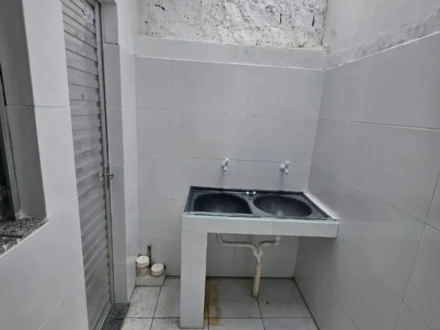 Imagem 2: Alugo Kitnets Quarto com aluguel por R$700 /mês
