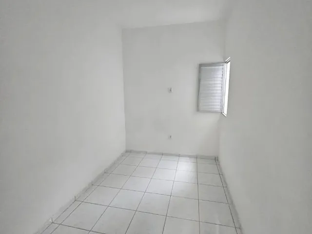 Imagem 3: Alugo Kitnets Quarto com aluguel por R$700 /mês