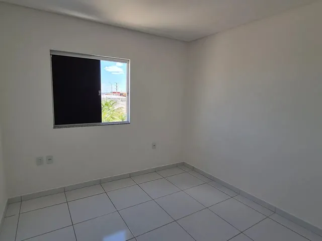 Imagem 8: Alugo Ótimo Apt° no 1° Andar com 3 Quartos, Sendo 1 Suíte, no Caminho do Sol. Nascente