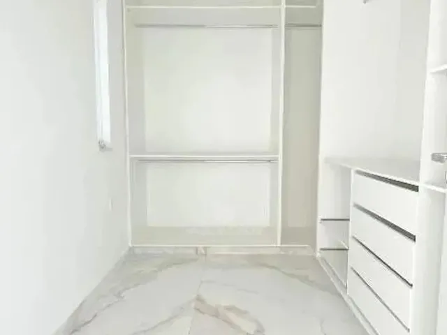 Imagem 4: Casa em Condomínio para Aluguel, 4 Quartos, 4 Suítes, 2 Vagas, Cidade Universitária
