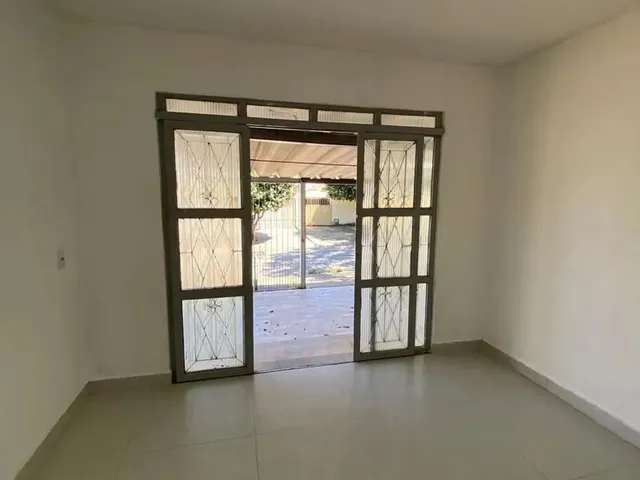 Imagem 4: Casa de 2 Quartos no Setor Universitário
