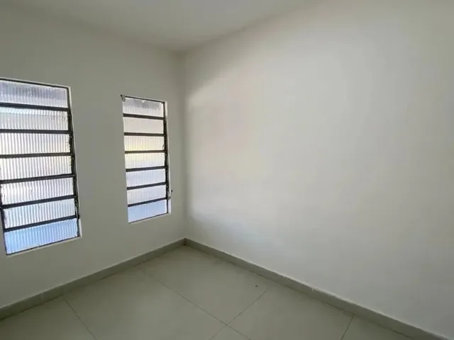 Imagem 13: Casa de 2 Quartos no Setor Universitário