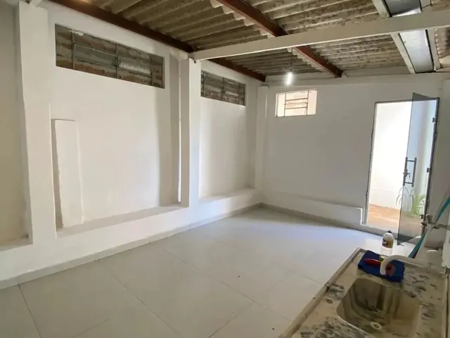 Imagem 3: Casa de 2 Quartos no Setor Universitário