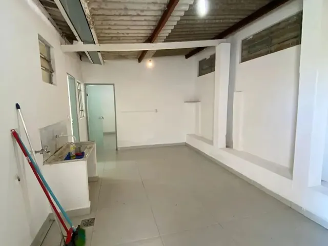 Imagem 2: Casa de 2 Quartos no Setor Universitário
