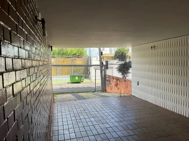 Imagem 3: Casa Térrea Comercial / Residencial