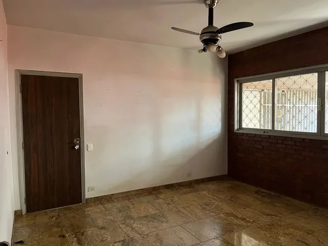 Imagem 2: Casa Térrea Comercial / Residencial