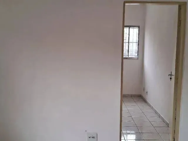 Imagem: O depósito possui 1 Banheiro, 18m² de Área e está