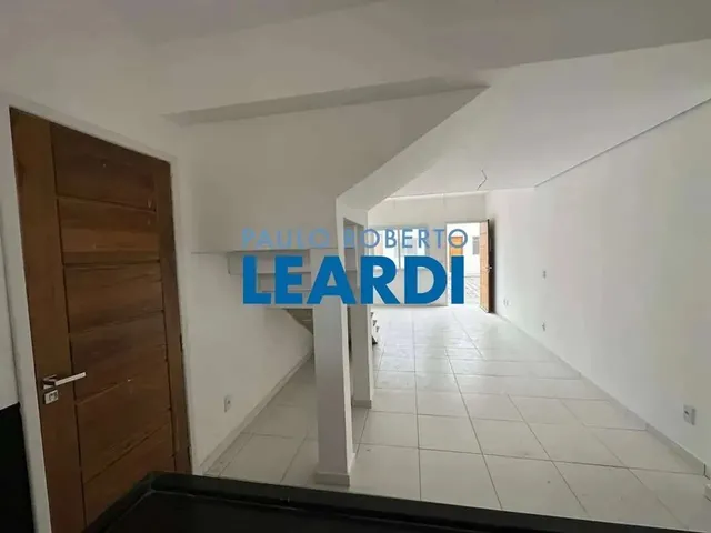 Imagem: A casa em condomínio possui 2 Dormitórios, 2 Banheiros, 2
