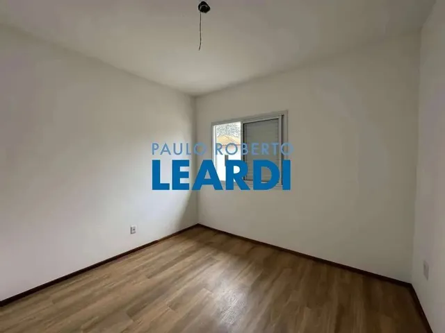 Imagem: A casa em condomínio possui 2 Dormitórios, 2 Banheiros, 2
