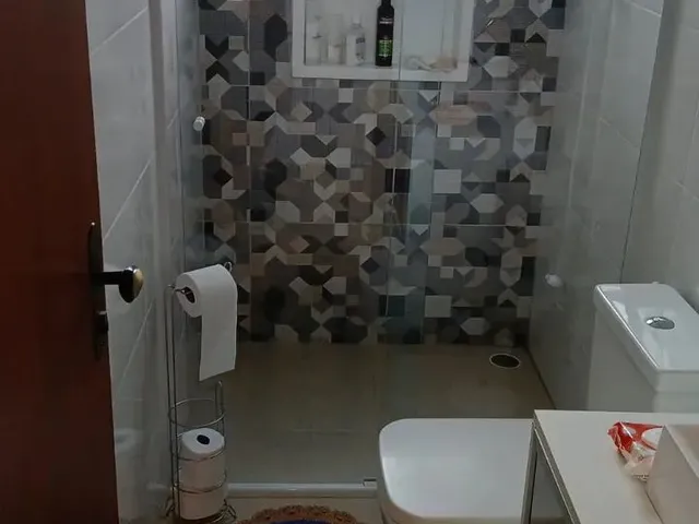 Imagem: Vendo Casa 3 Dorms, Sendo 1 Suite e 2 Vagas