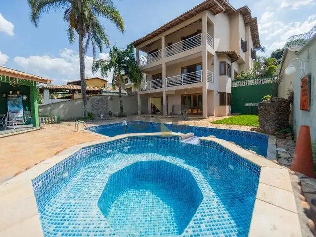 Imagem: Casa com 4 Dormitórios, Sendo 2 Suítes
