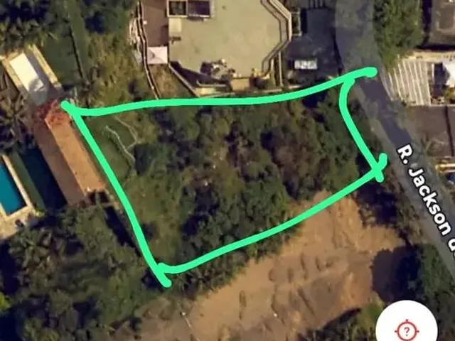 Imagem: Terreno À Venda na Rua Jackson de Figueiredo