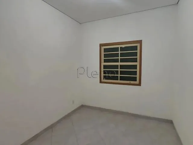 Imagem 4: Chácara À Venda com 3 Quartos no Parque das Bandeiras, Indaiatuba