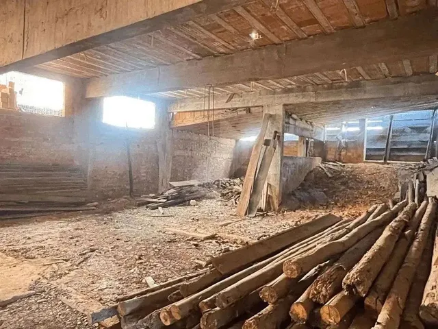 Imagem: Terreno com Fundação para 16 Apartamentos