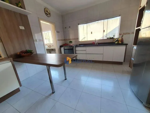 Imagem 3: Aceita Troca) Casa com 3 Quartos À Venda, 220 M² por R$ 1.565.500 - Jardim Novo