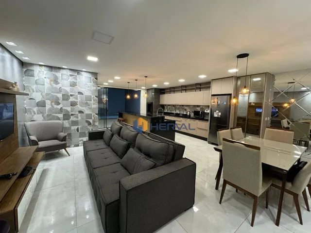Imagem: Casa com 4 Quartos À Venda, 145 M² por