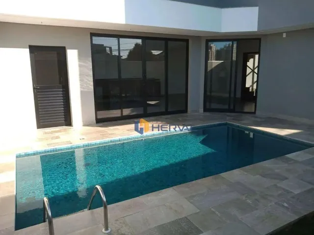 Imagem: Sobrado com 3 Suítes À Venda, 237 M²