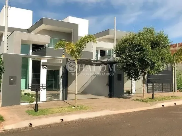 Imagem: Sobrado À Venda em Maringá, Jardim Dias