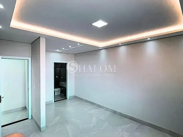 Imagem 4: Casa À Venda em Maringá, Zona 31, com 3 Quartos, com 139.6 M²