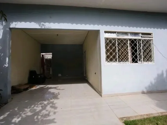 Imagem: Imóvel de Esquina com Salão Comercial