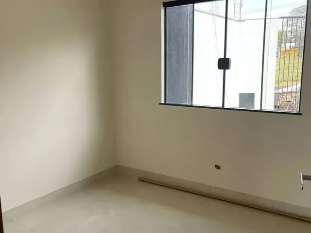 Imagem 4: Casa À Venda em Maringá 3 Quartos, Suíte e Quintal Amplo