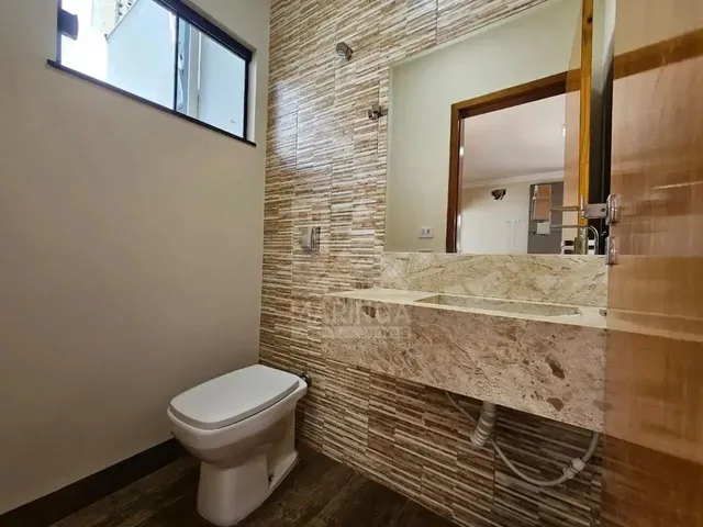 Imagem 2: Casa Semi Mobiliada com Energia Solar a Venda, 2 Quartos Sendo 1 Suíte, Jardim Tropical