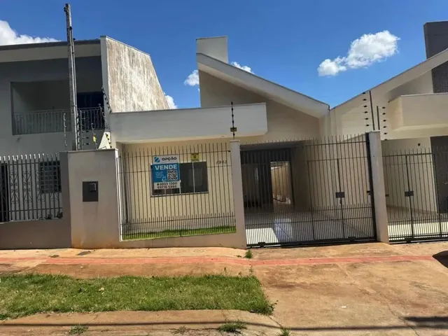 Imagem 1: Casa À Venda em Maringá, Jardim Verônica, com 3 Quartos, com 149.6 M²