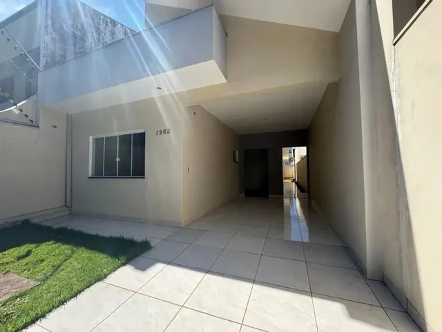 Imagem 3: Casa À Venda em Maringá, Jardim Verônica, com 3 Quartos, com 149.6 M²