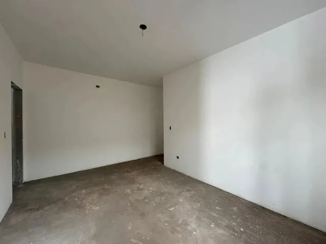 Imagem 6: Casa À Venda em Maringá, Jardim Verônica, com 3 Quartos, com 149.6 M²
