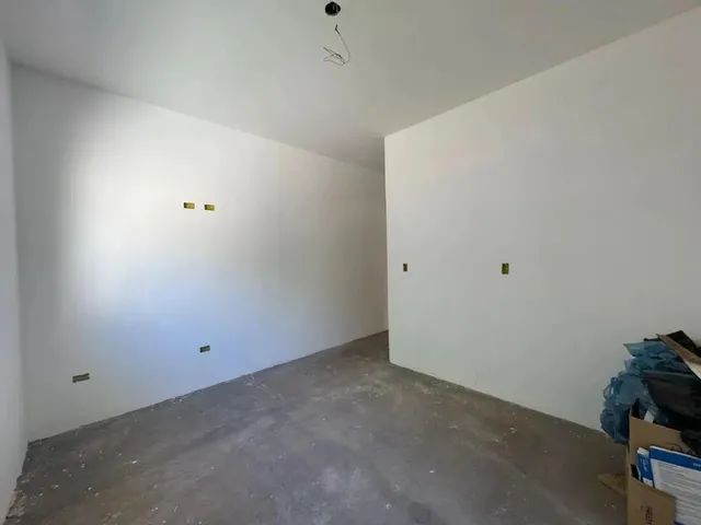 Imagem 16: Casa À Venda em Maringá, Jardim Verônica, com 3 Quartos, com 149.6 M²